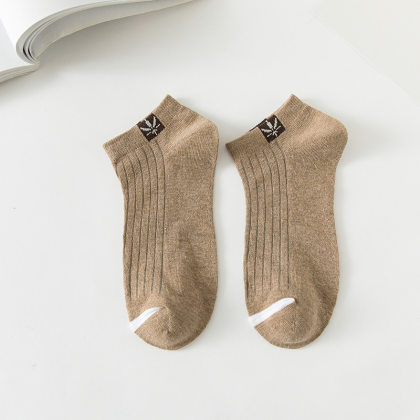 Leisure stripe maple leaf breathable socks